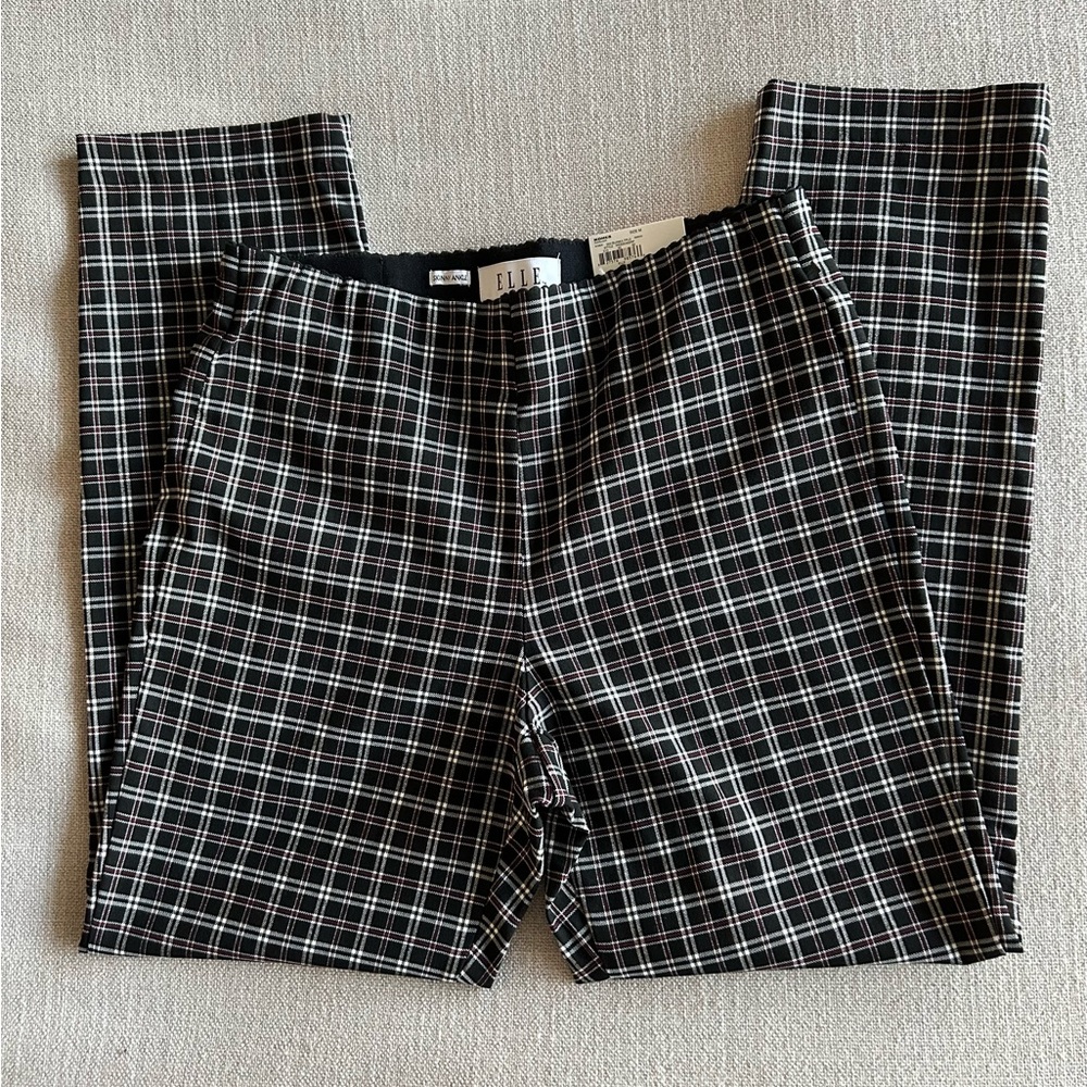 NWT Elle Pull-On Skinny Ankle Mid Rise Plaid Black, Maroon and White Pants